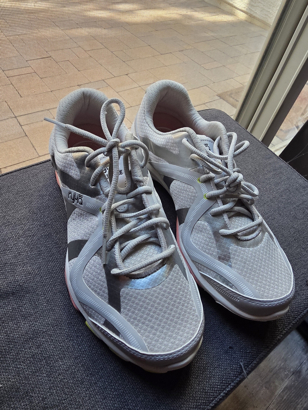 Women's Ryka size 8 Lightweight White, Pink and Silver Athletic Sneakers